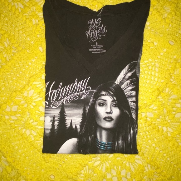 Graphic Tee - Picture 4 of 4